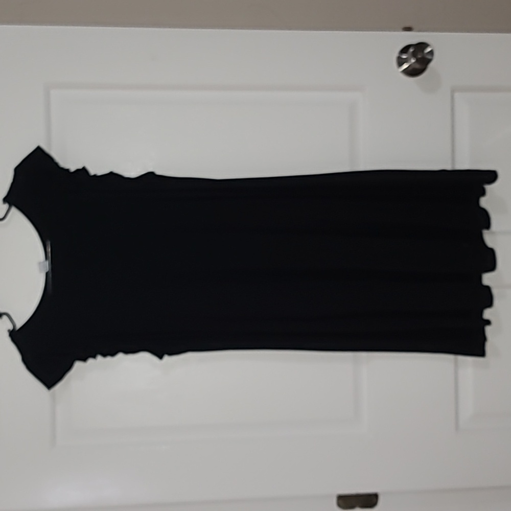 Black Old Navy dress